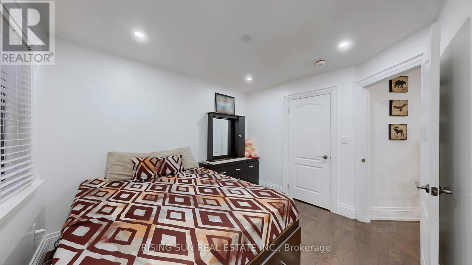 20 Bramoak Crescent, Brampton, ON - Indoor Photo Showing Bedroom