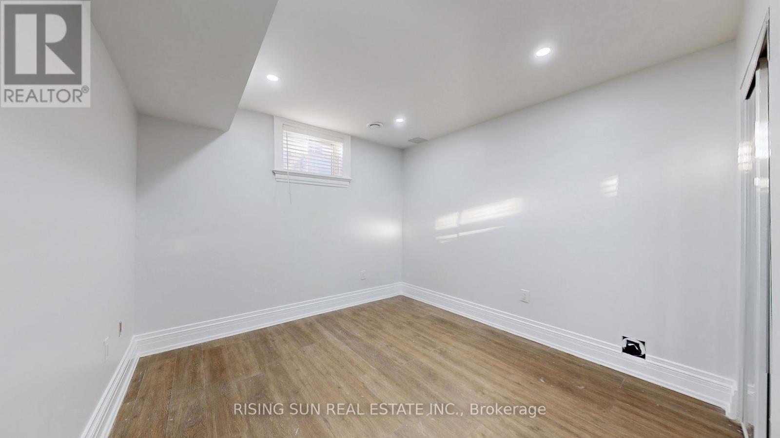 20 Bramoak Crescent, Brampton, ON - Indoor Photo Showing Other Room