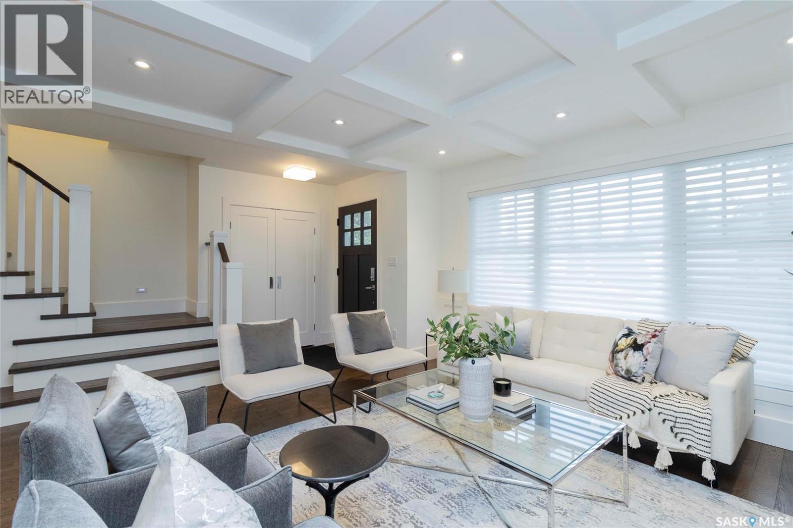 1315A 11Th Street E, Saskatoon, SK - Indoor Photo Showing Living Room