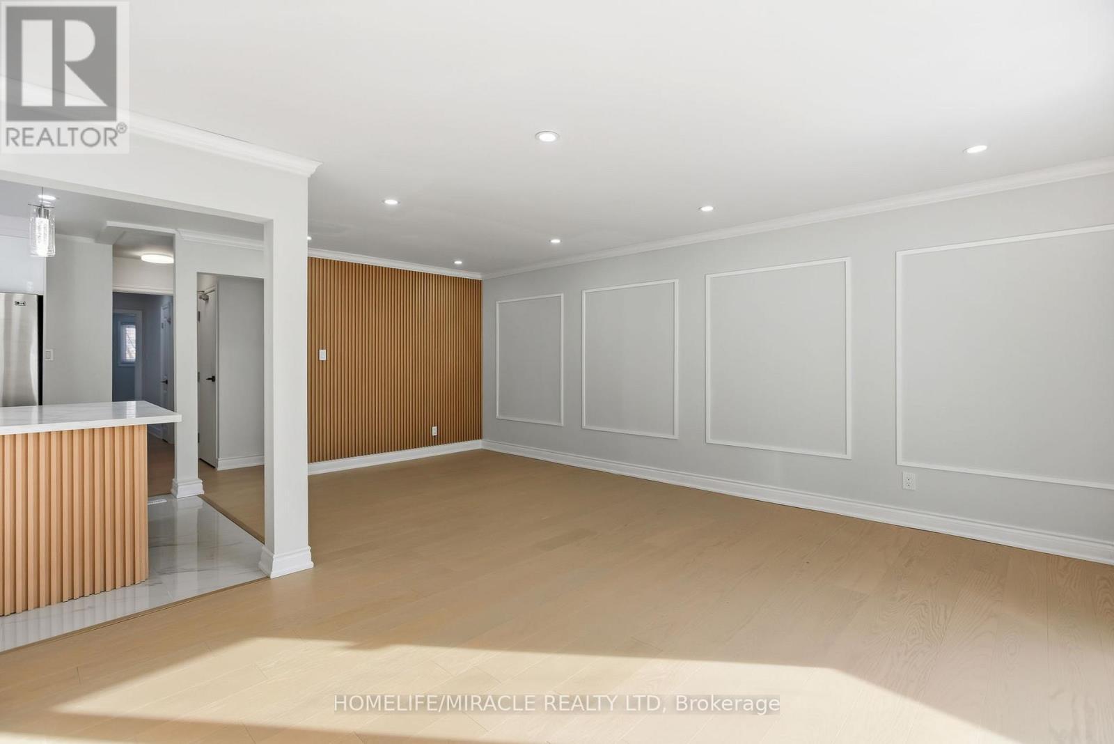 3684 Ellengale Drive, Mississauga, ON - Indoor Photo Showing Other Room