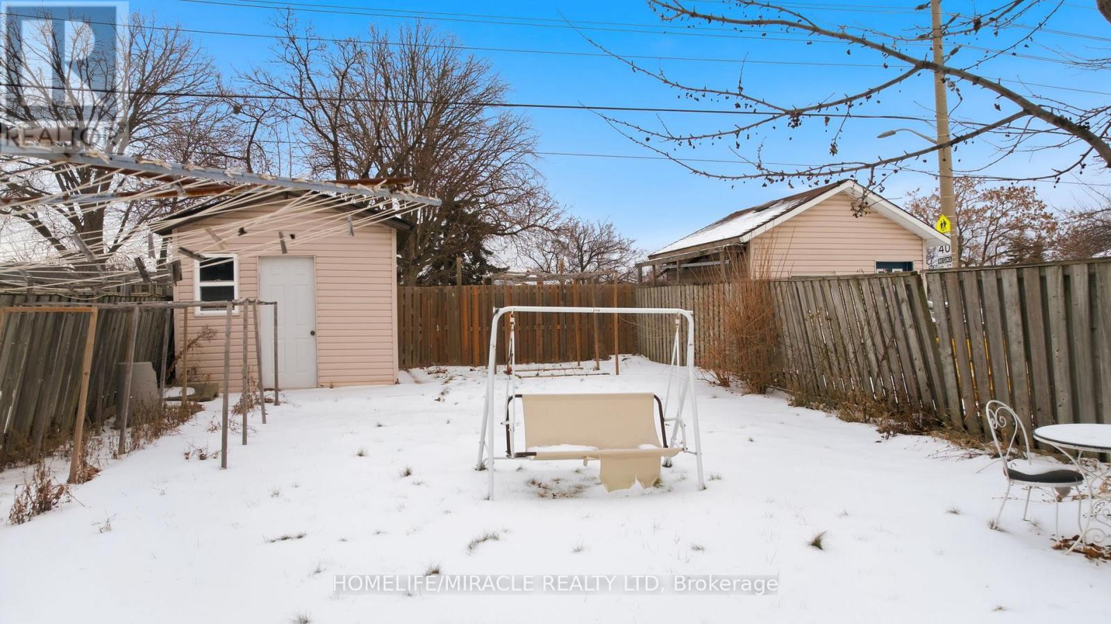 3684 Ellengale Drive, Mississauga, ON - Outdoor