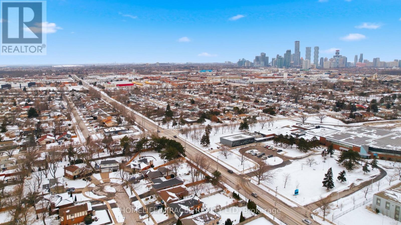 3684 Ellengale Drive, Mississauga, ON - Outdoor With View