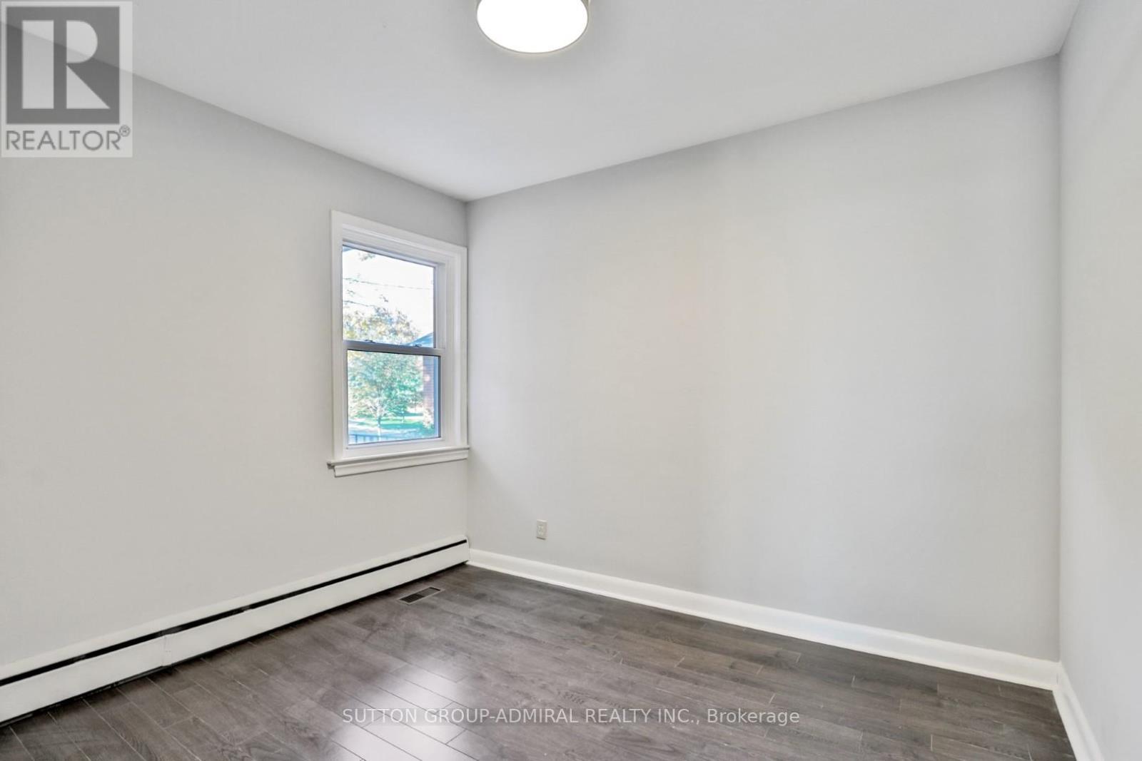 275 Southwood Drive, Hamilton, ON - Indoor Photo Showing Other Room