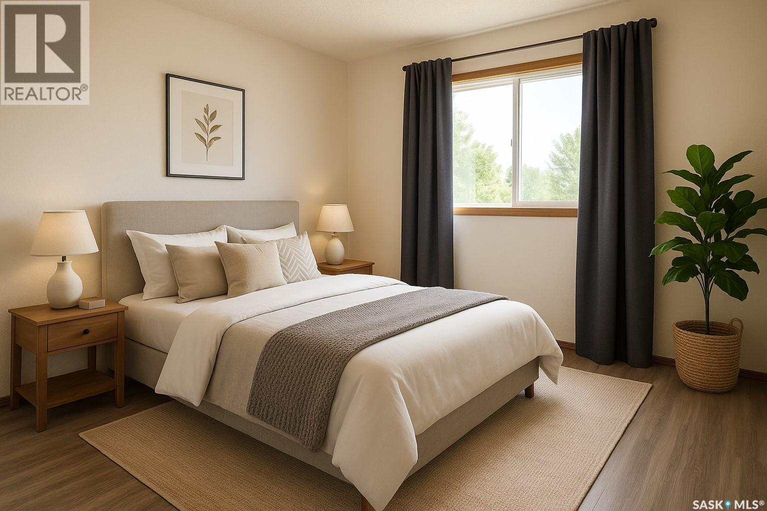 520 Bray Street E, Swift Current, SK - Indoor Photo Showing Bedroom