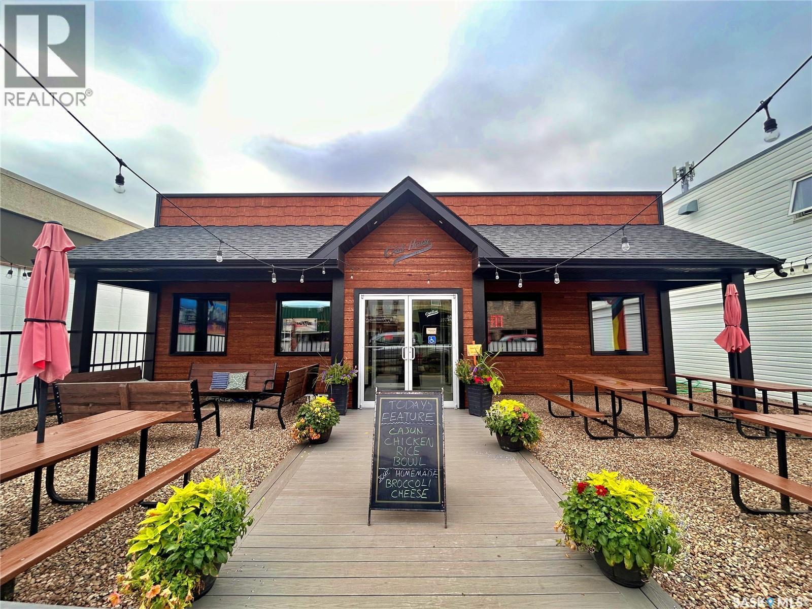 619 Main Street, Moosomin, SK