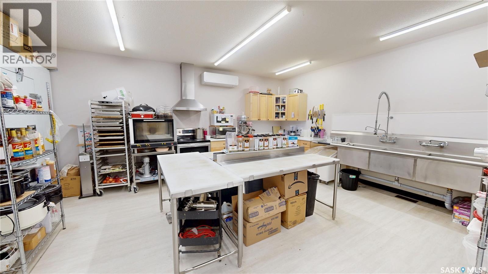 619 Main Street, Moosomin, SK