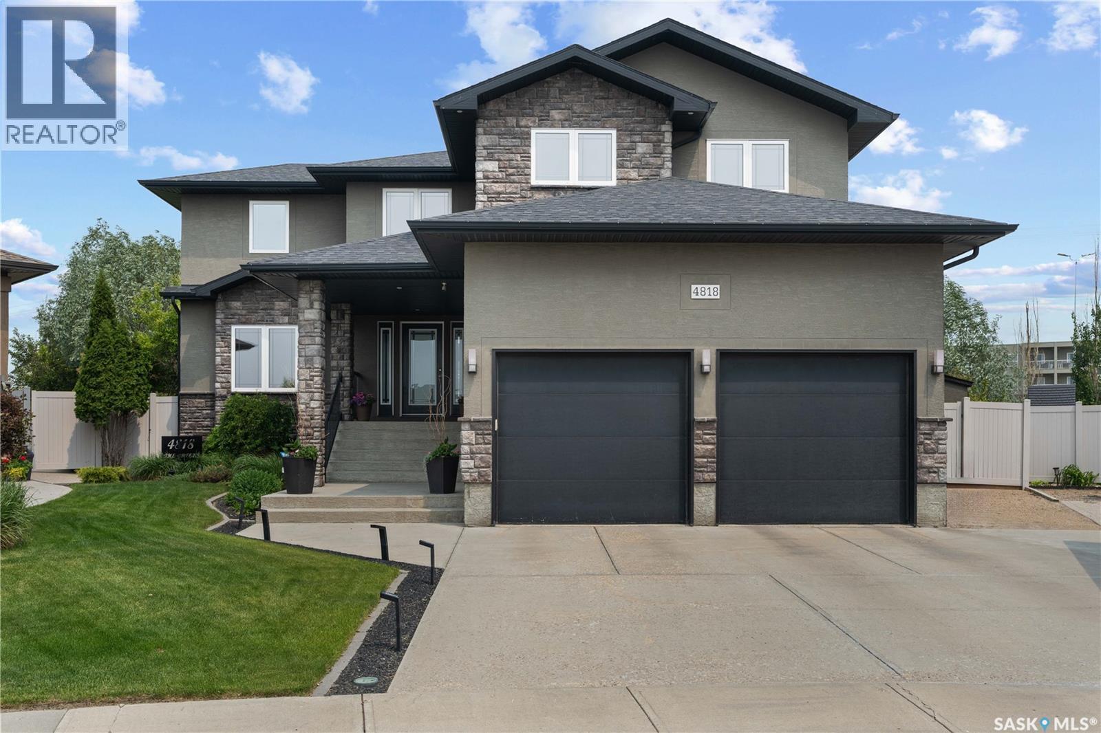 4818 Sandpiper Crescent E, Regina, SK - Outdoor With Facade