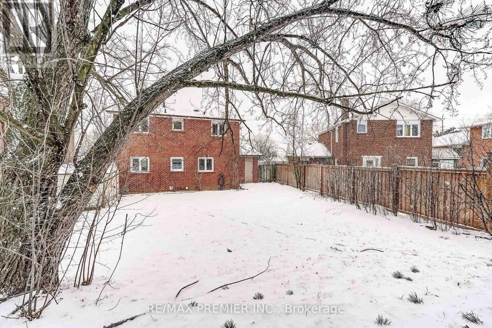 2395 Benedet Drive, Mississauga, ON - Outdoor