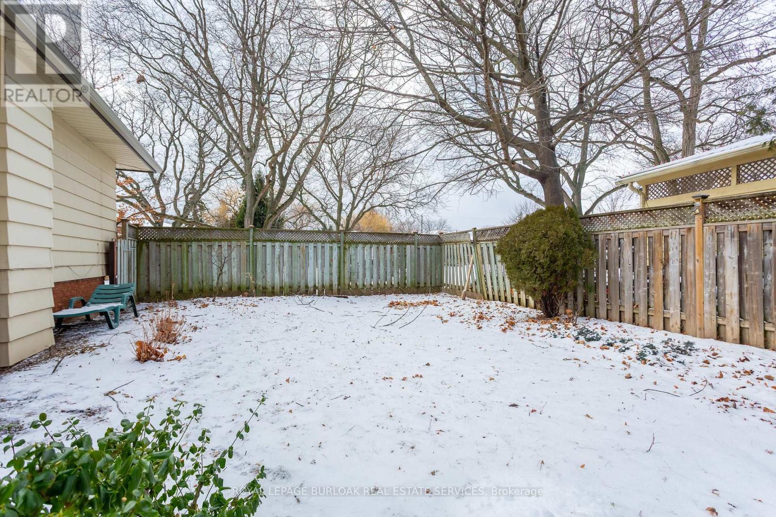 581 Braemore Road, Burlington, ON - Outdoor