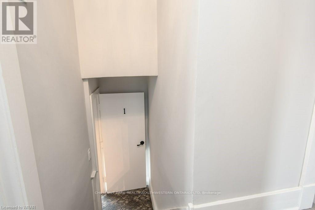 197 Palmer Avenue, Kitchener, ON - Indoor Photo Showing Other Room