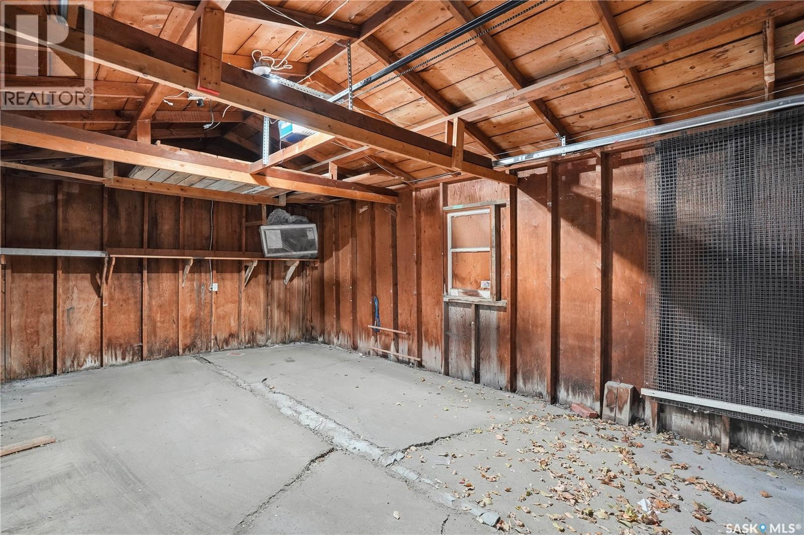 4708 4Th Avenue, Regina, SK - Indoor Photo Showing Basement