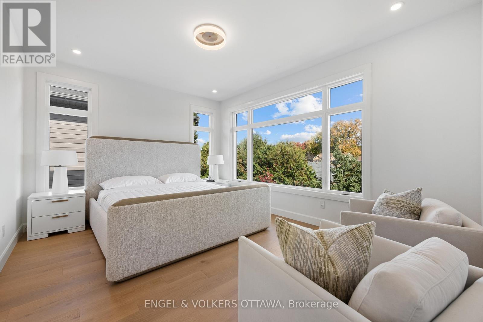 493 Highcroft Avenue, Ottawa, ON - Indoor Photo Showing Bedroom