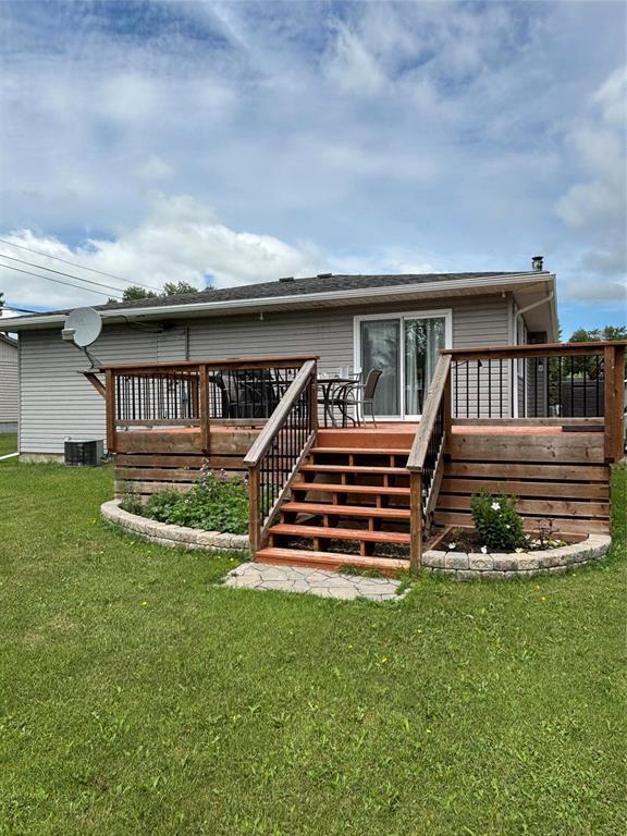 138 Centennial Avenue, Baldur, MB - Outdoor With Deck Patio Veranda
