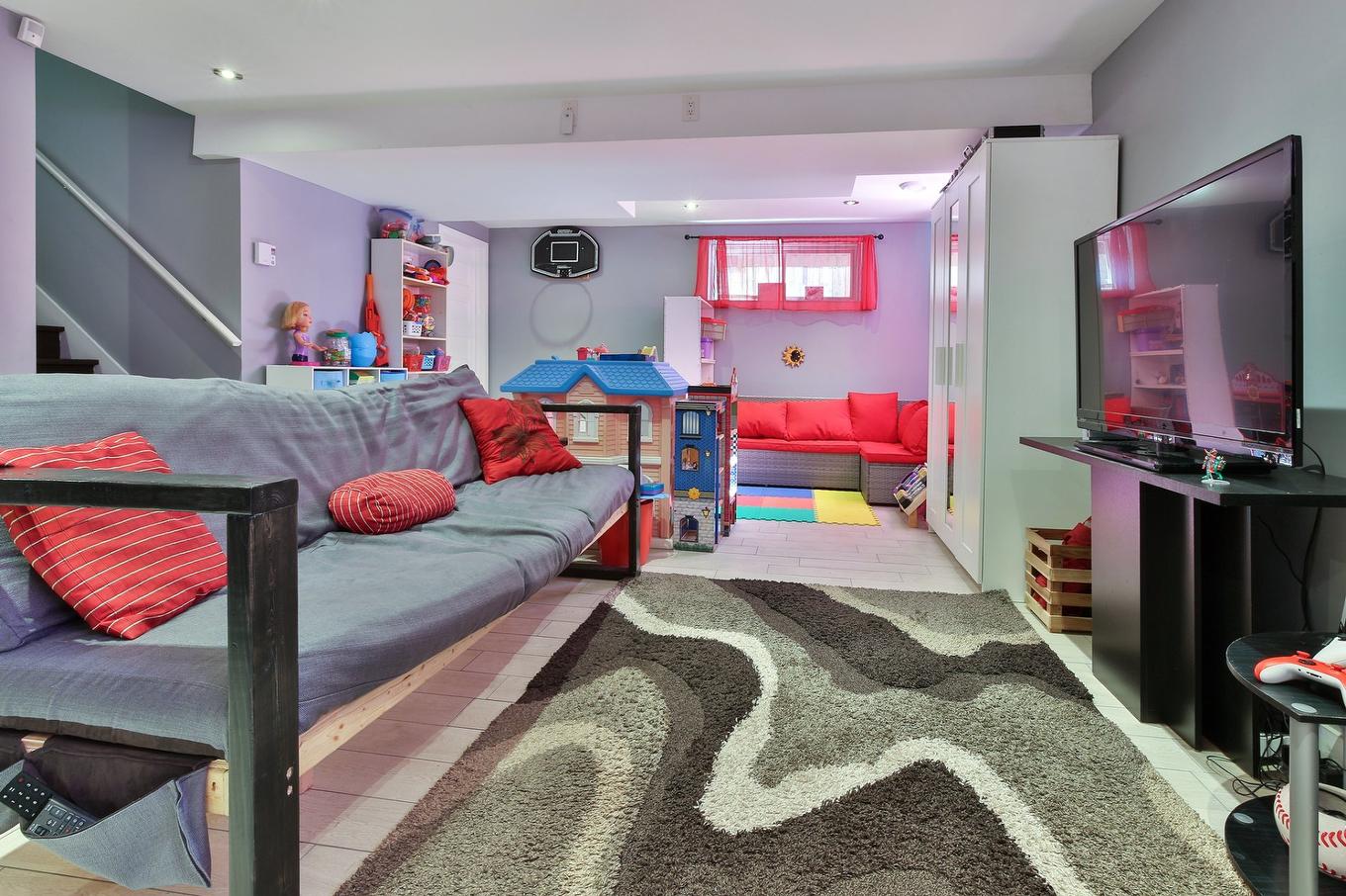 Family room - 200 Rue De L'Amarante, Saint-Jean-Sur-Richelieu, QC - Indoor