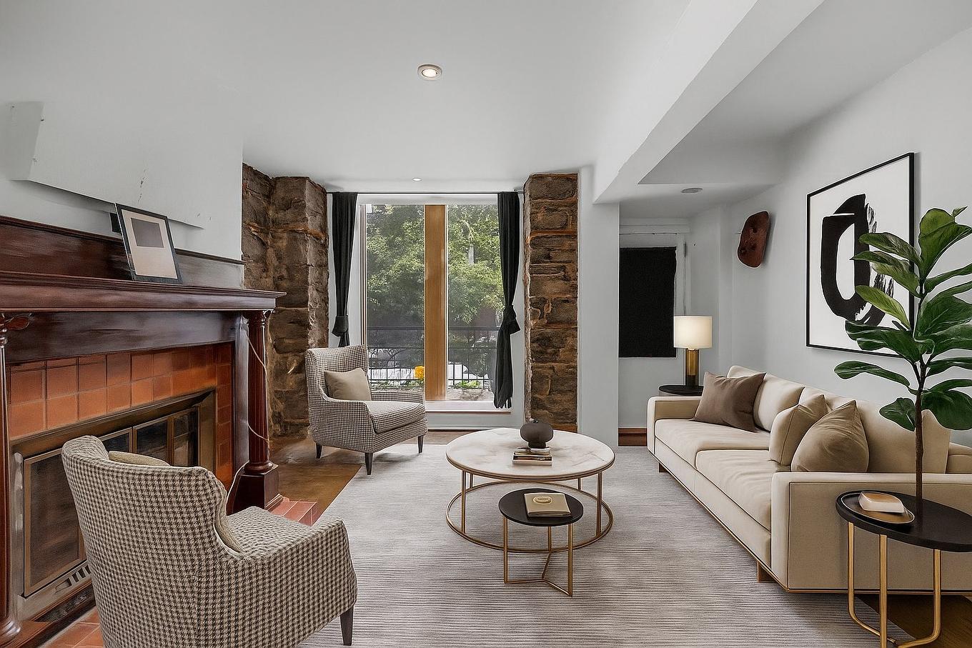 Living room - 1-645 Rue Prince-Arthur O., Montréal (Le Plateau-Mont-Royal), QC - Indoor Photo Showing Living Room With Fireplace