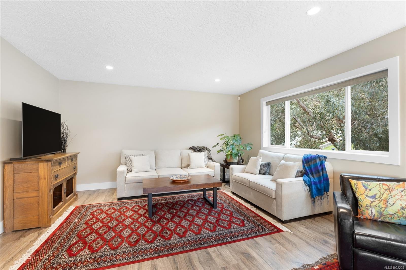 4090 Otter Point Rd, Sooke, BC