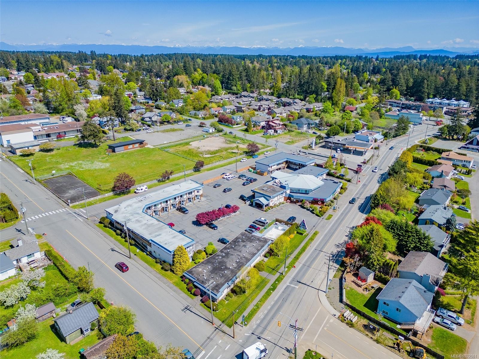 2082 Comox Ave, Comox, BC