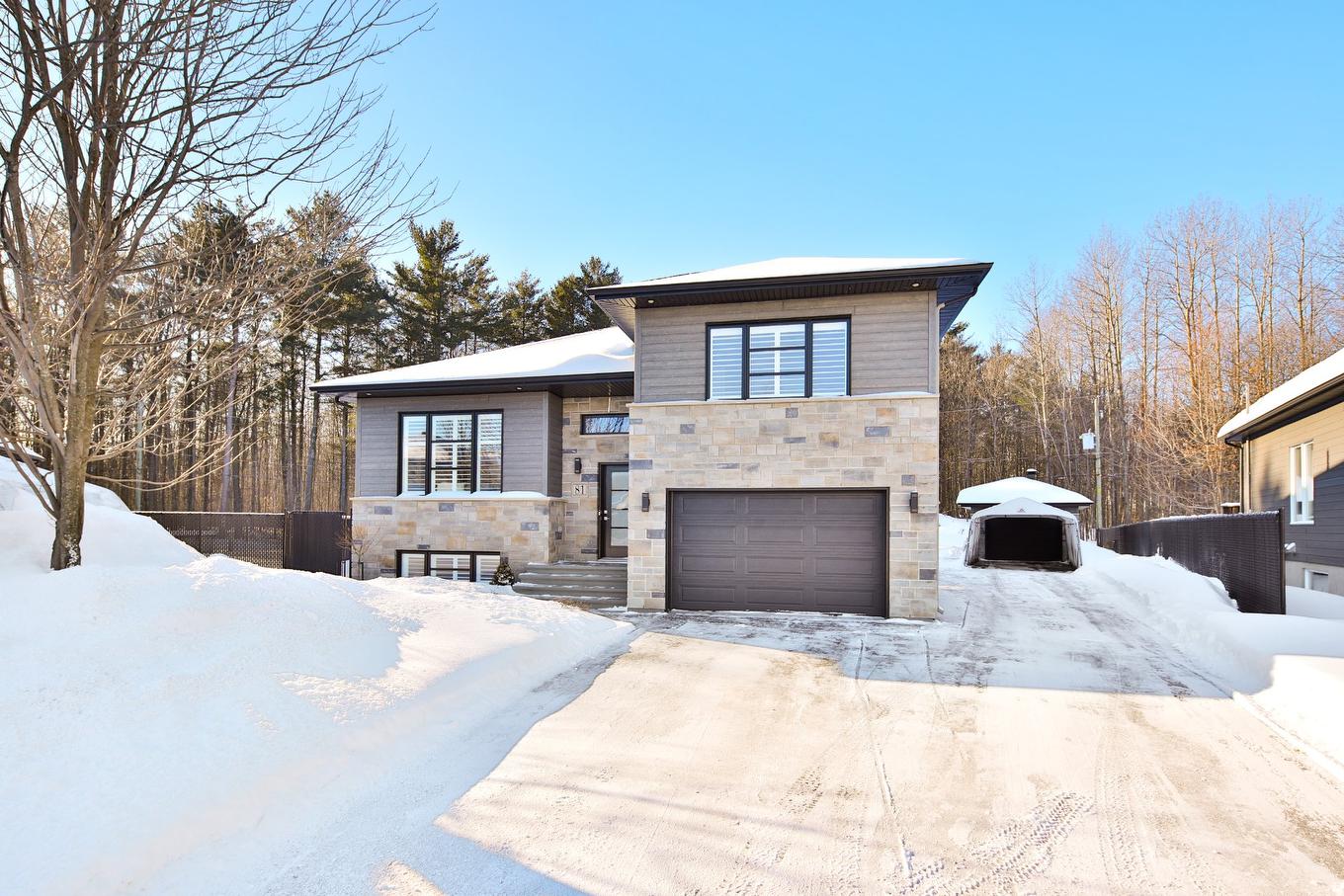 Parking - 81 Rue Rousseau, Sorel-Tracy, QC - Outdoor With Facade