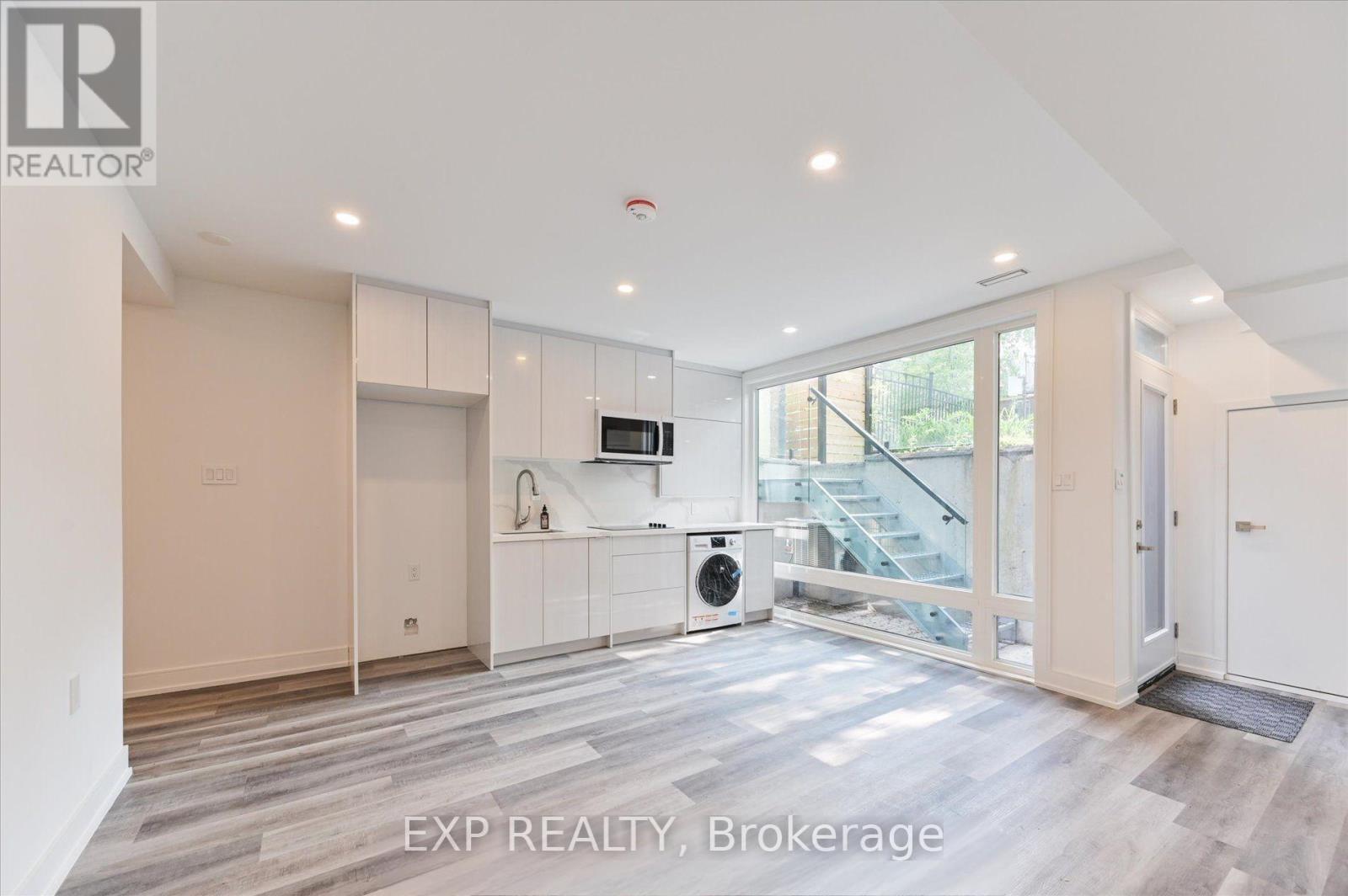 19 Devon Rd - Main - Lower - 19 Devon Road, Toronto, ON - Indoor