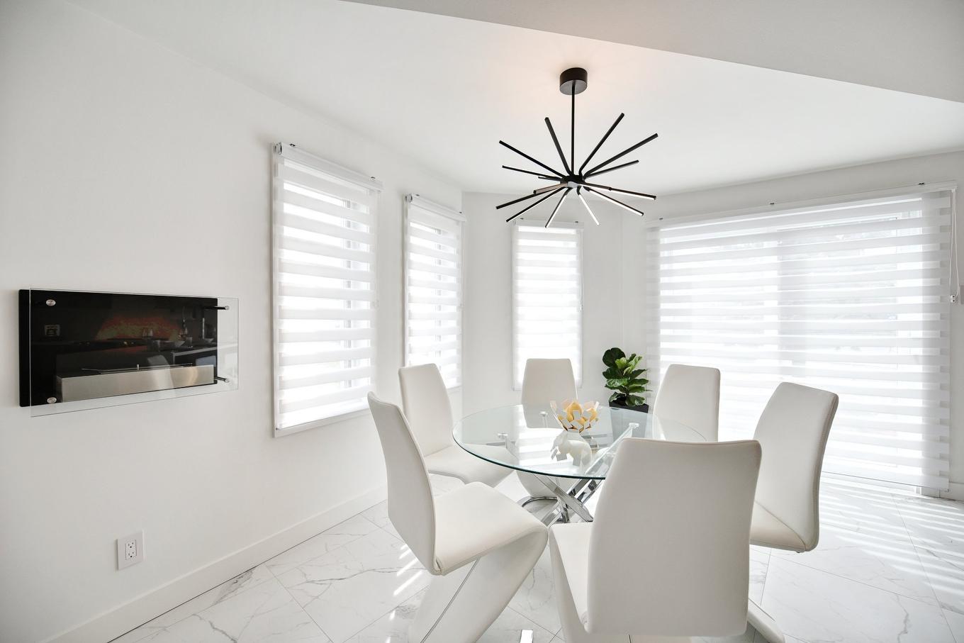 Dining room - 8990 Place Rodier, Brossard, QC - Indoor Photo Showing Dining Room