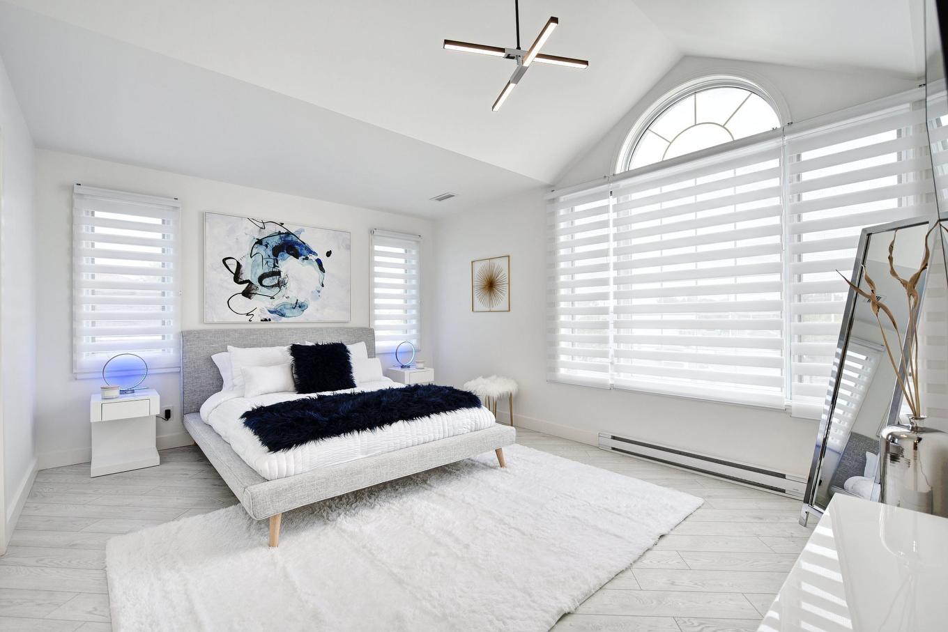 Primary bedroom - 8990 Place Rodier, Brossard, QC - Indoor Photo Showing Bedroom