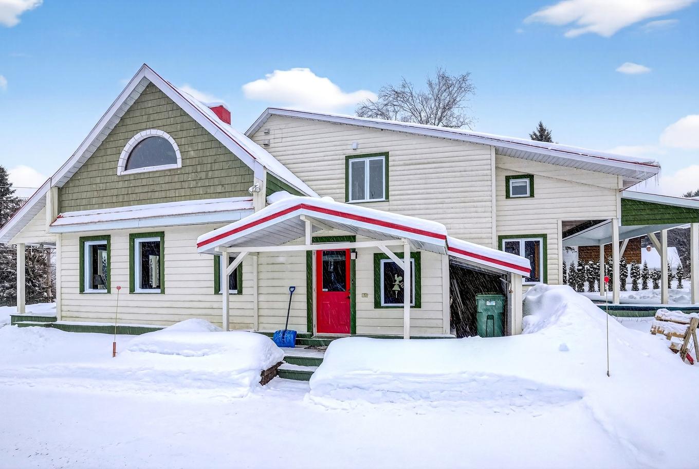 Façade - 1775 Ch. Du Lac-Des-Becs-Scie O., Saint-Sauveur, QC - Outdoor