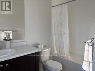 107 East'S Corners Boulevard, Vaughan, ON - Indoor Photo Showing Bathroom