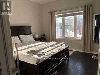 107 East'S Corners Boulevard, Vaughan, ON - Indoor Photo Showing Bedroom