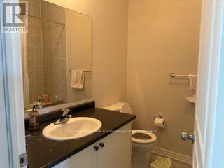 107 East'S Corners Boulevard, Vaughan, ON - Indoor Photo Showing Bathroom