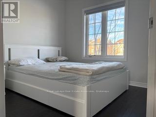 107 East'S Corners Boulevard, Vaughan, ON - Indoor Photo Showing Bedroom