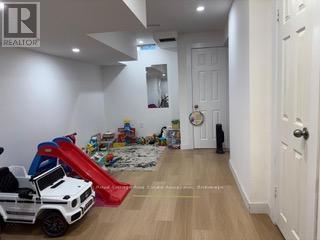 107 East'S Corners Boulevard, Vaughan, ON - Indoor Photo Showing Other Room