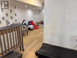 107 East'S Corners Boulevard, Vaughan, ON - Indoor Photo Showing Other Room