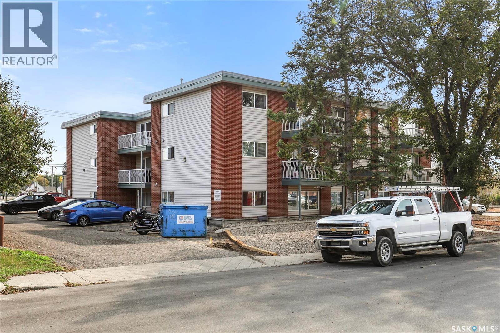 15 365 Angus Street, Regina, SK - Outdoor With Balcony