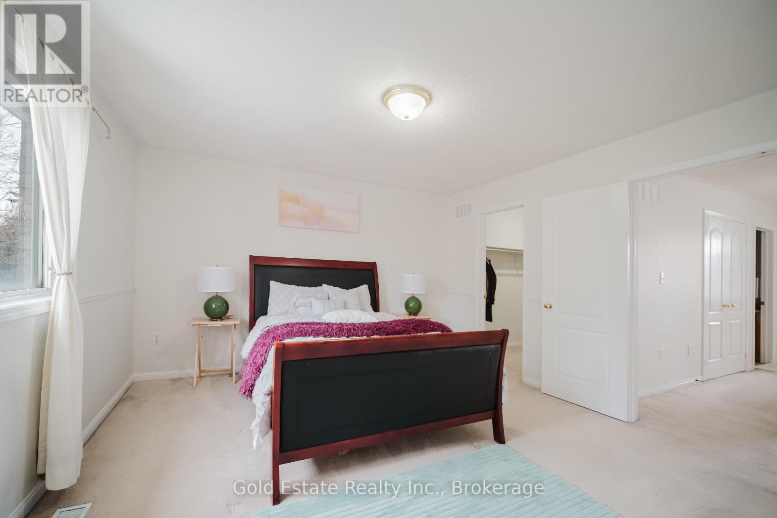 1627 Samuelson Circle, Mississauga, ON - Indoor Photo Showing Bedroom