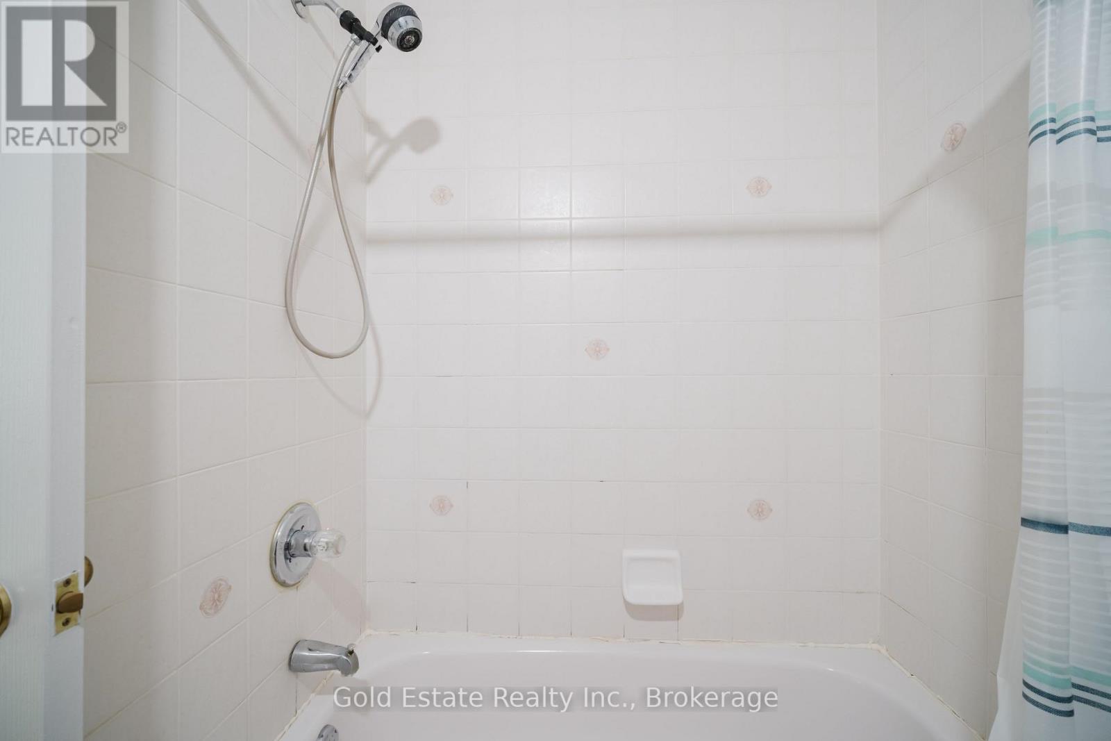 1627 Samuelson Circle, Mississauga, ON - Photo Showing Bathroom