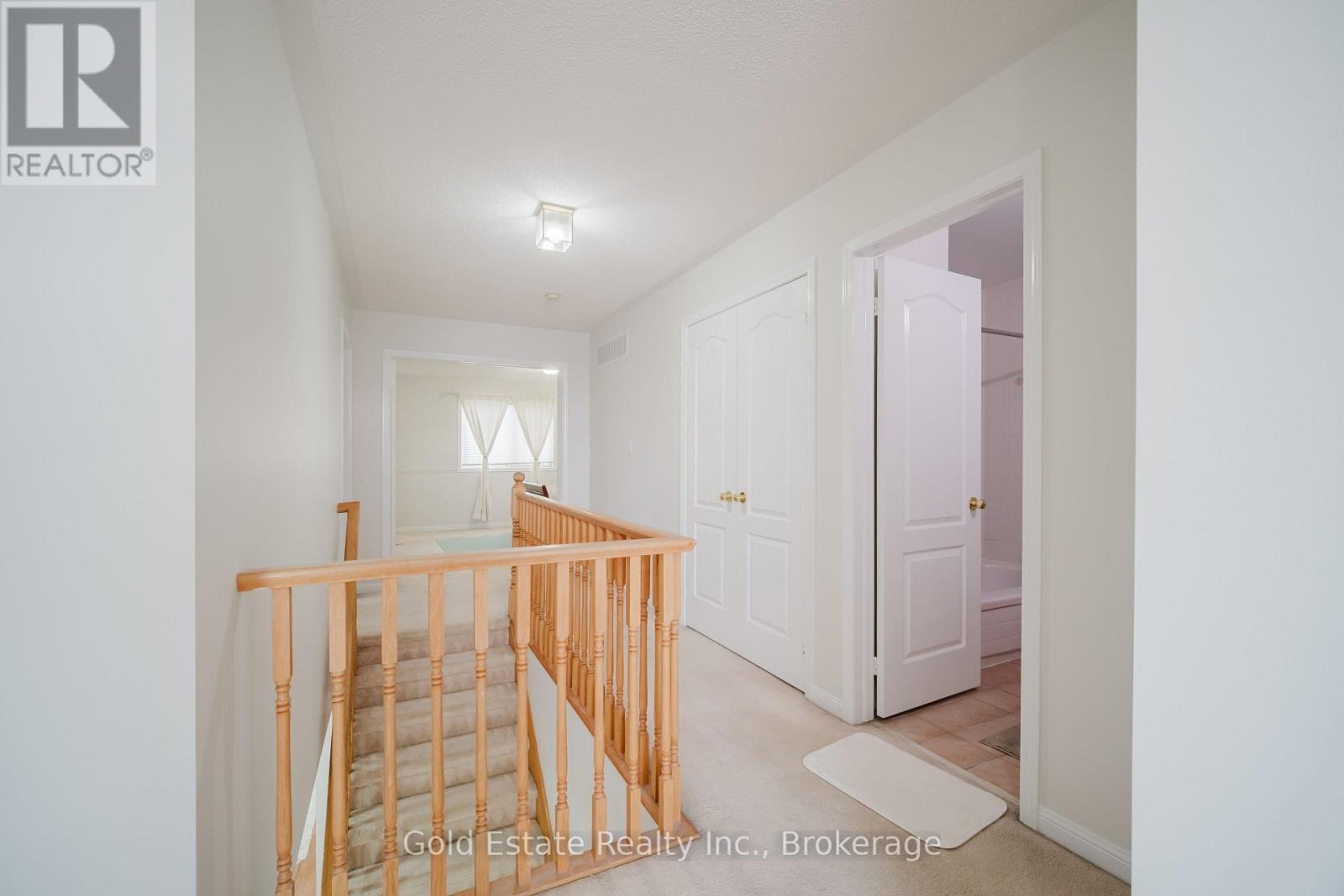1627 Samuelson Circle, Mississauga, ON - Indoor Photo Showing Other Room