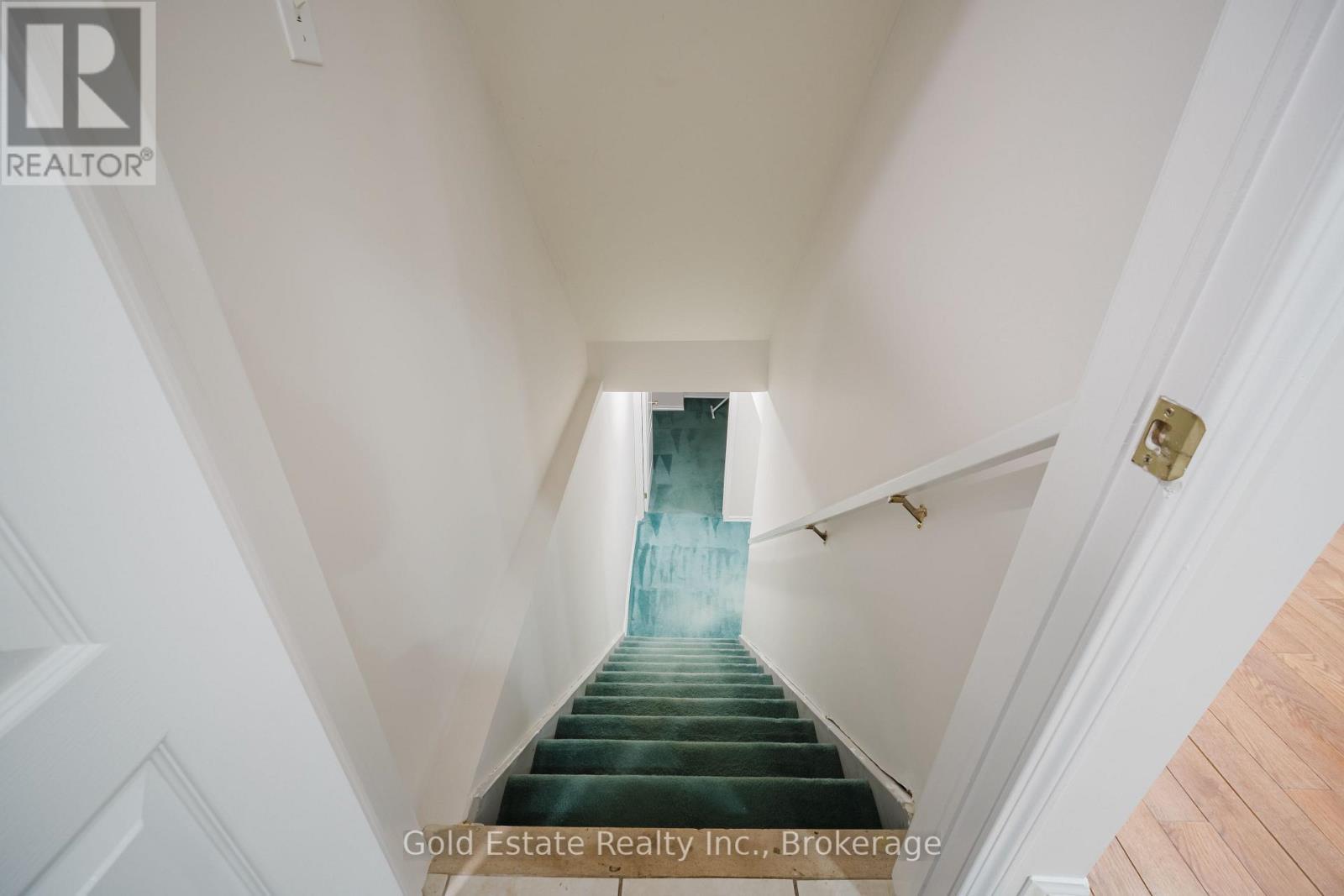 1627 Samuelson Circle, Mississauga, ON - Indoor Photo Showing Other Room