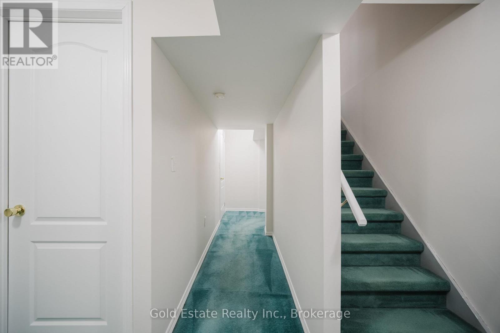 1627 Samuelson Circle, Mississauga, ON - Indoor Photo Showing Other Room