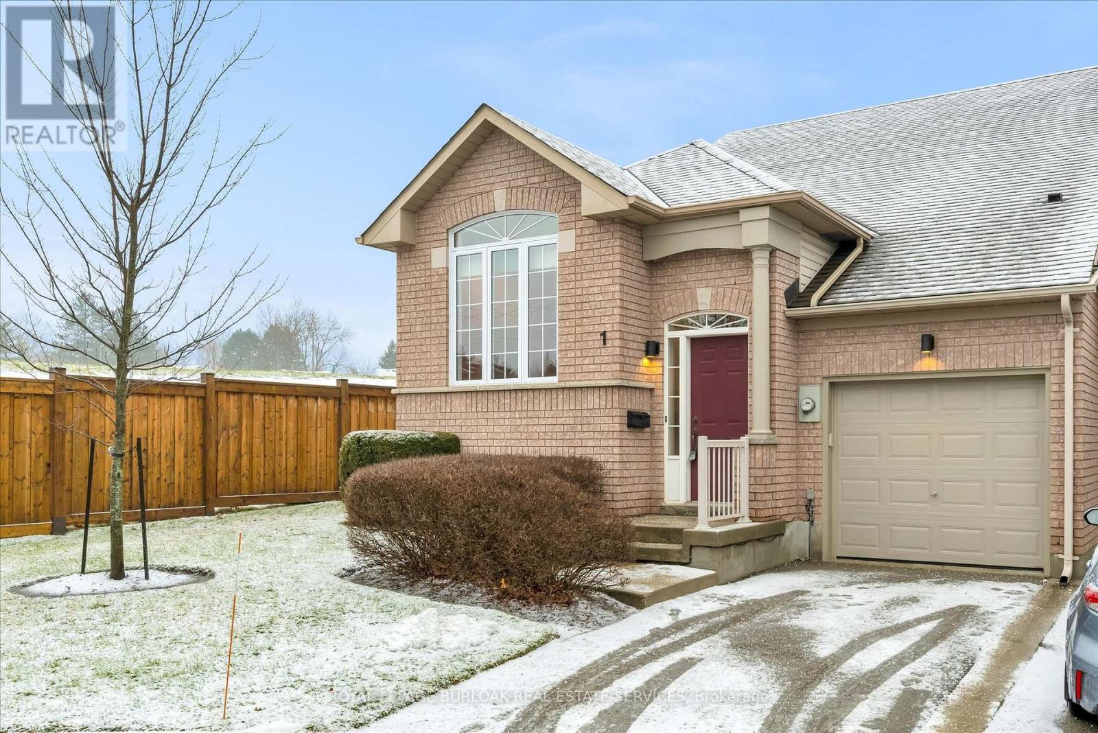1 - 10 Davidson Boulevard, Hamilton, ON - Outdoor