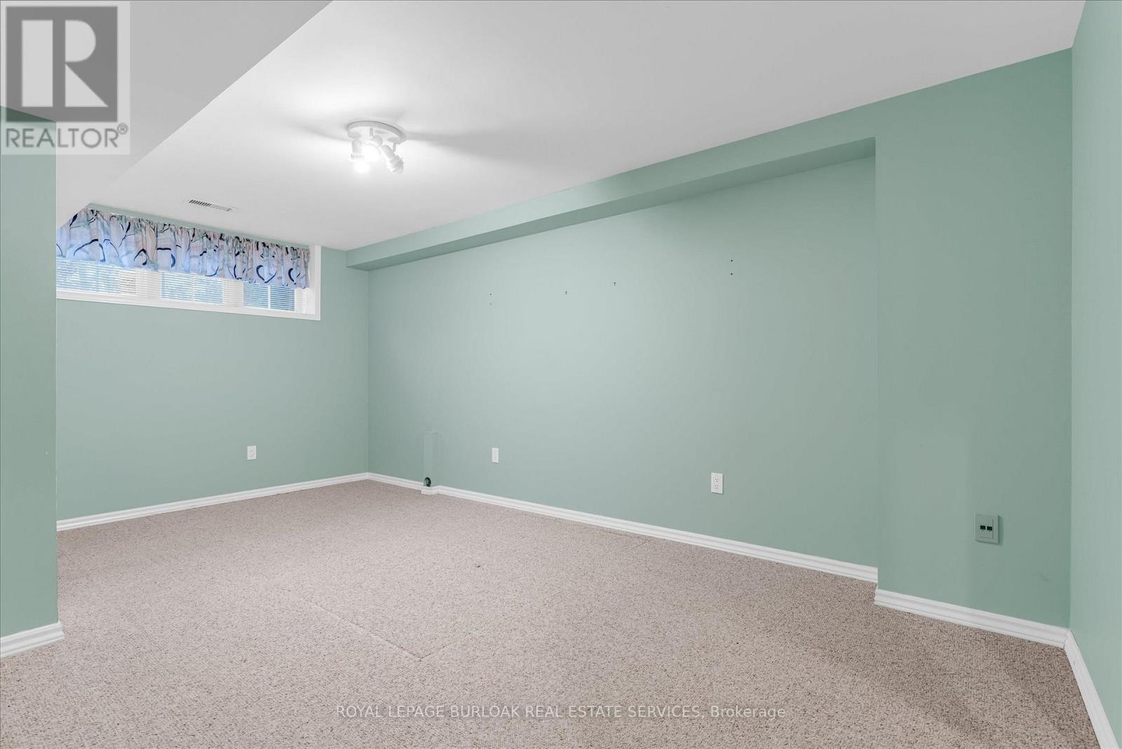 1 - 10 Davidson Boulevard, Hamilton, ON - Indoor Photo Showing Other Room