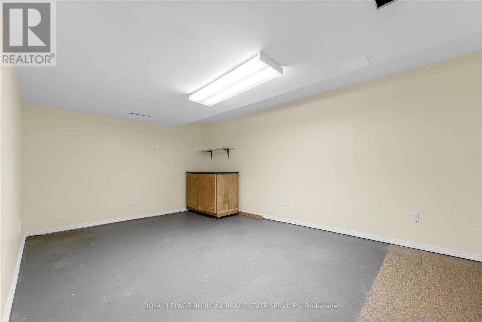 1 - 10 Davidson Boulevard, Hamilton, ON - Indoor