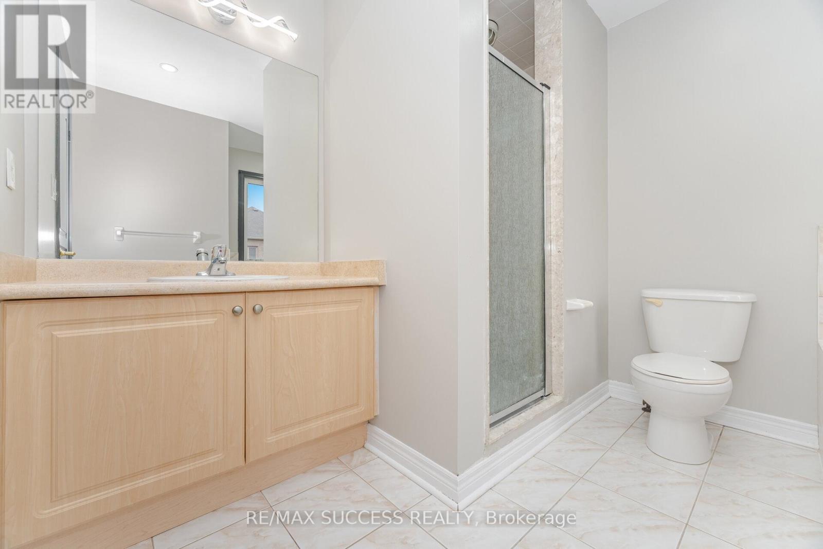 3056 Doyle Street, Mississauga, ON - Indoor Photo Showing Bathroom