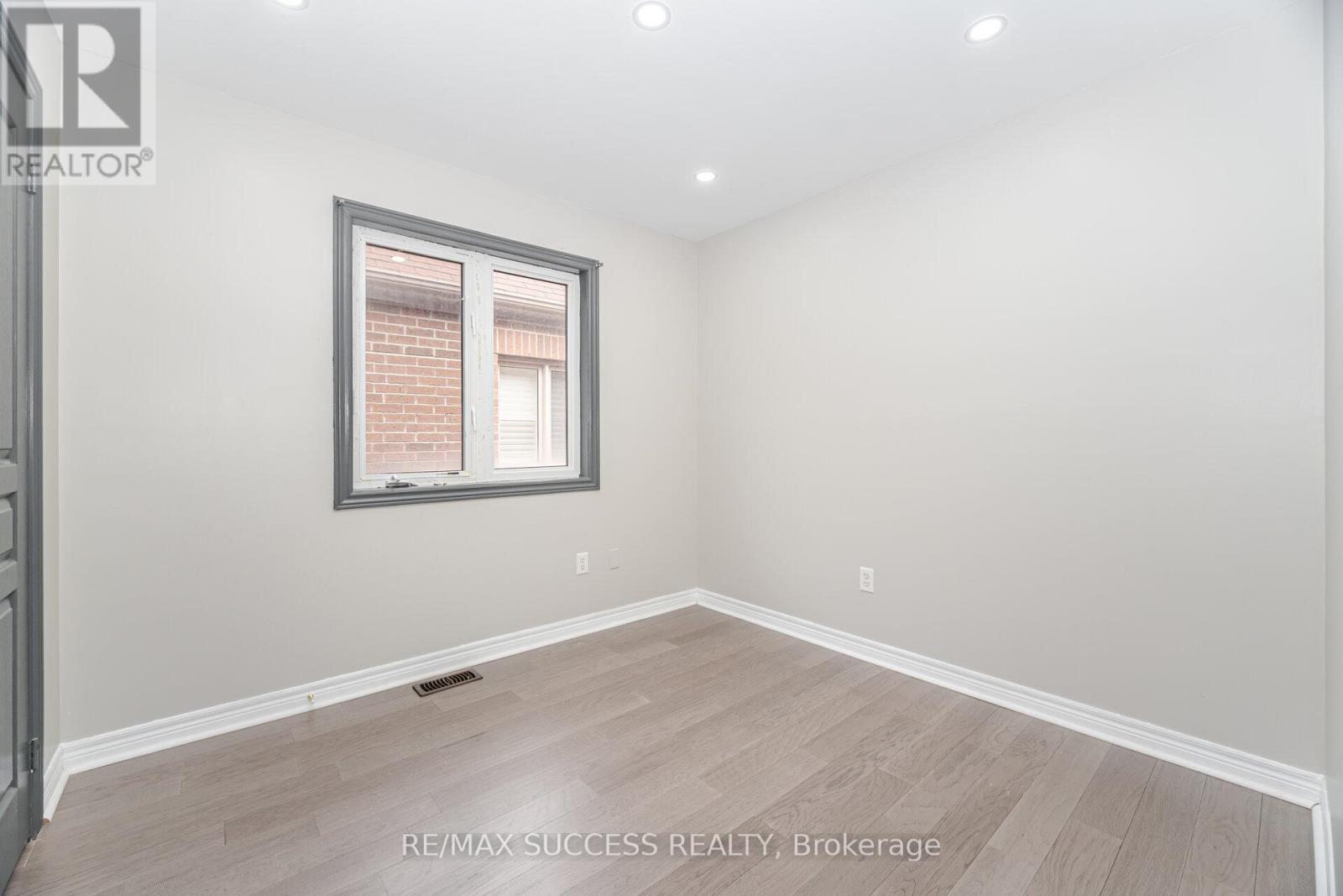 3056 Doyle Street, Mississauga, ON - Indoor Photo Showing Other Room