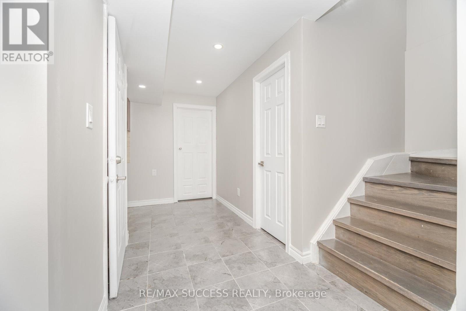 3056 Doyle Street, Mississauga, ON - Indoor Photo Showing Other Room