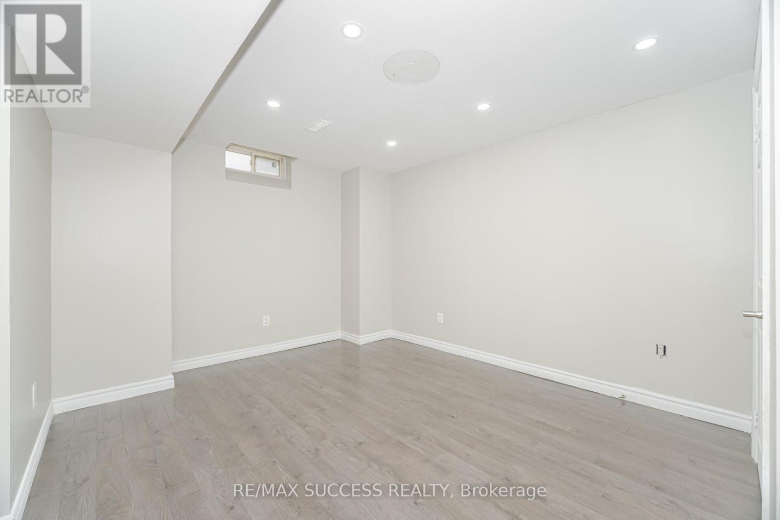 3056 Doyle Street, Mississauga, ON - Indoor Photo Showing Other Room