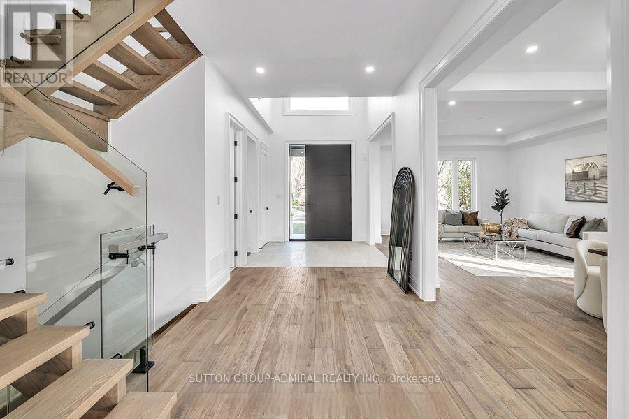 1377 Rometown Drive, Mississauga, ON - Indoor Photo Showing Other Room