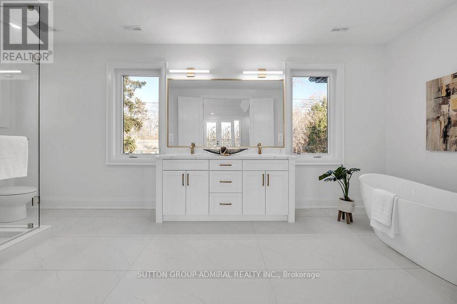 1377 Rometown Drive, Mississauga, ON - Indoor Photo Showing Other Room