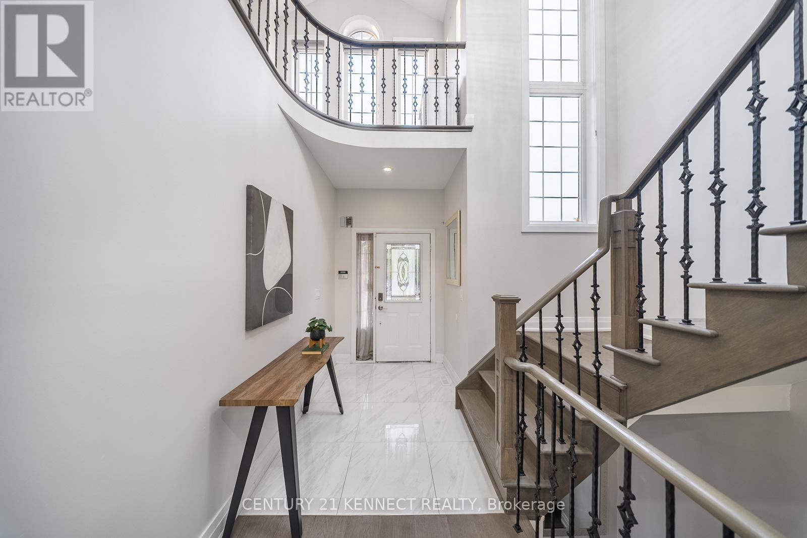 656 Kaiser Drive, Mississauga, ON - Indoor Photo Showing Other Room