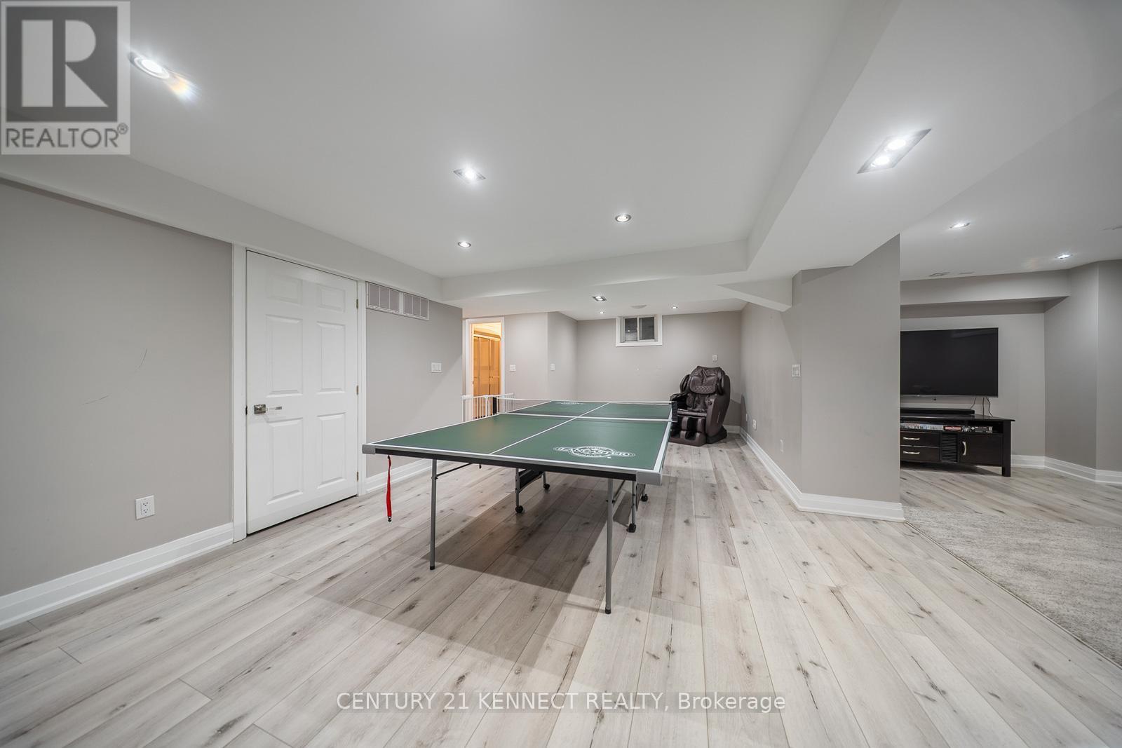 656 Kaiser Drive, Mississauga, ON - Indoor Photo Showing Other Room