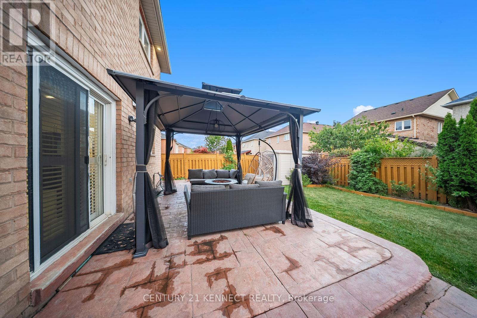 656 Kaiser Drive, Mississauga, ON - Outdoor With Deck Patio Veranda With Exterior